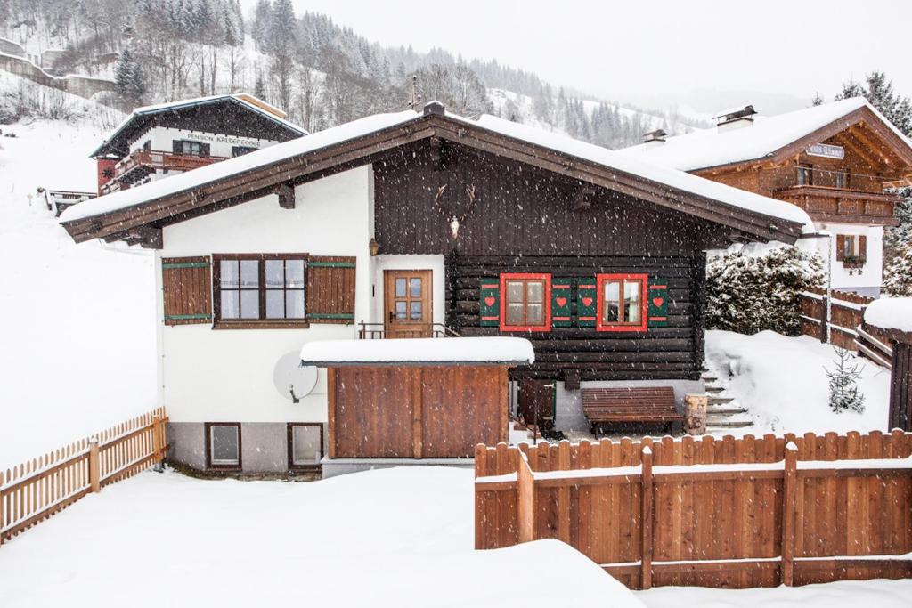 Chalet Appartement Alpenherz 萨尔巴赫 客房 照片